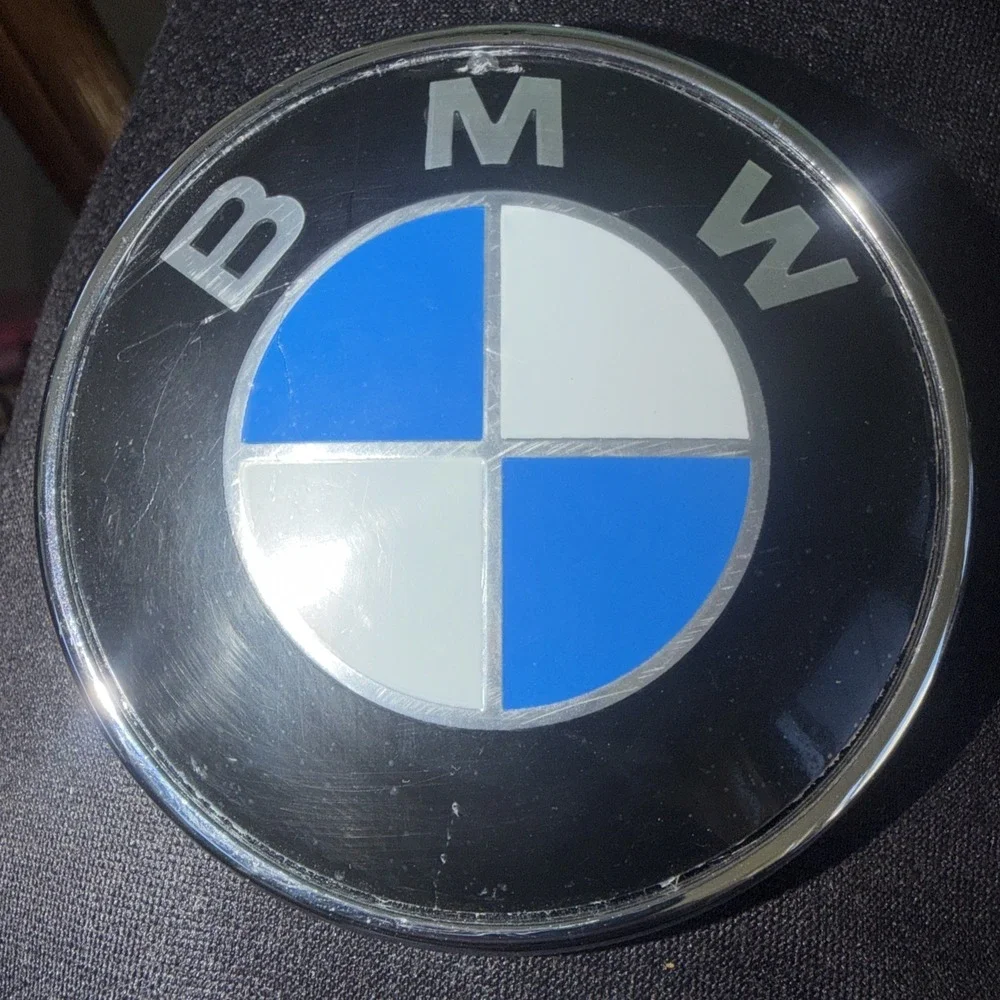 Genuine BMW Trunk Roundel, Emblem 51 14-8132375 82mm - Picture 3 of 4
